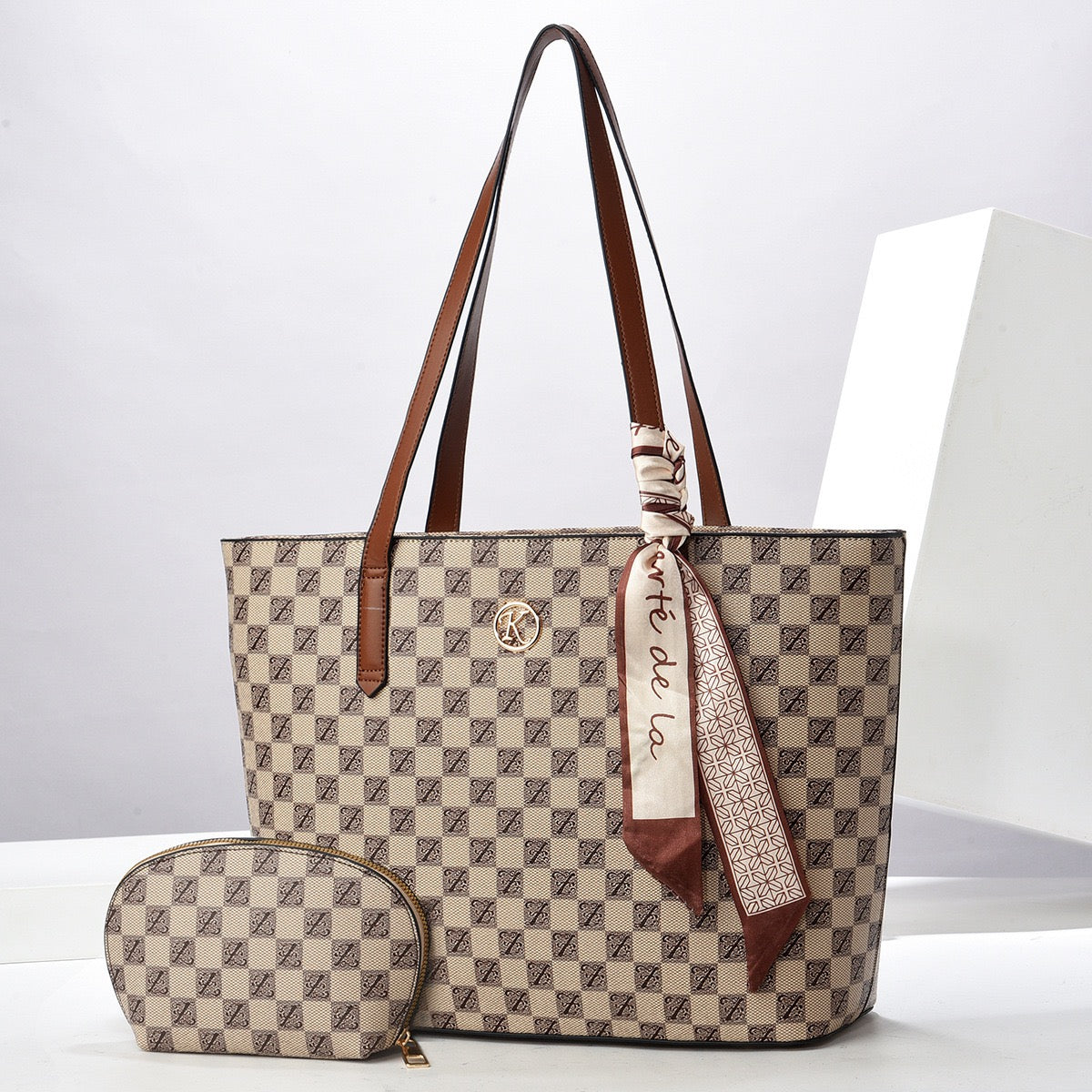 Checkboard Tote Bag – Large Mum Bag with Shoulder & Crossbody Options